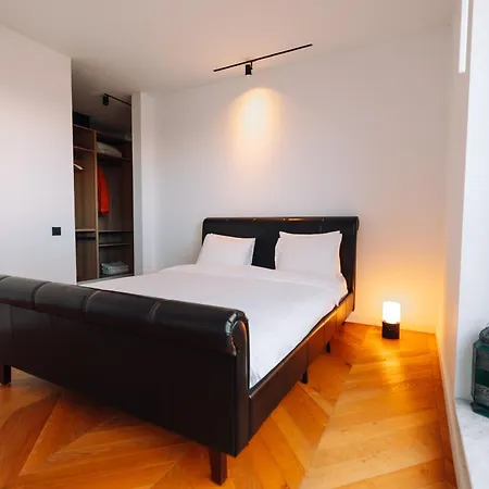 Apartment Couples Premium Experience